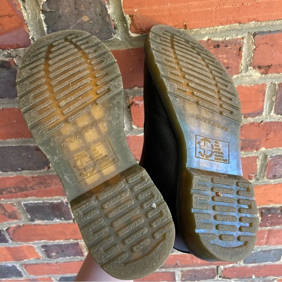 Dr Martens Chelsea boots docs black soft pebbled leather chunky boot lug sole - Picture 4 of 5